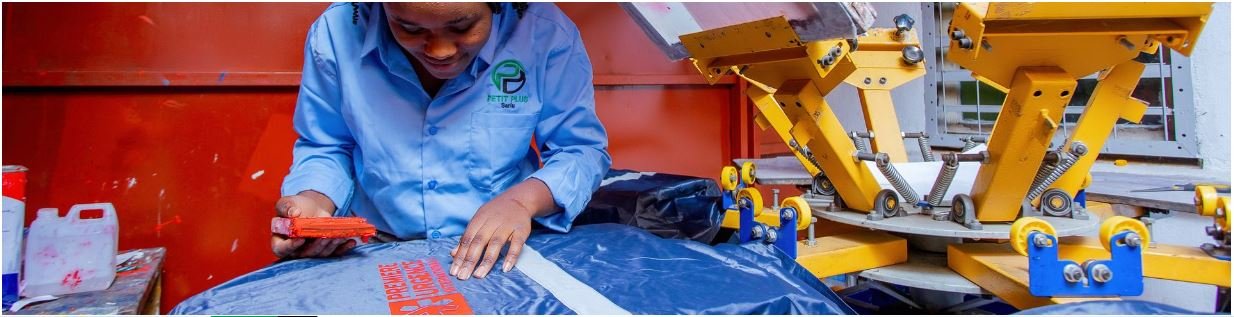 Bannière petit plus de la technicienne de Petit Plus Sarlu Eliel